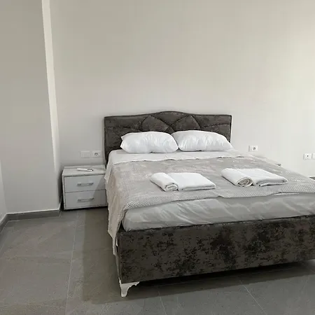 Dajana Apartman *