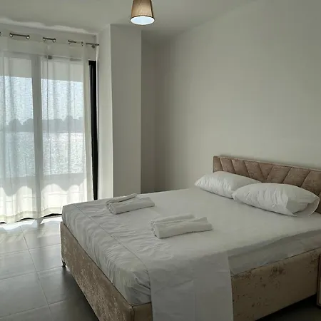 Dajana Apartman *