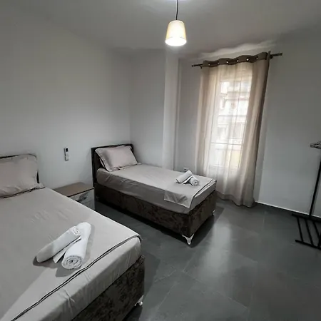 Dajana Apartman *